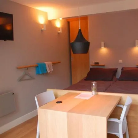 Eindhovennearby Hotel *