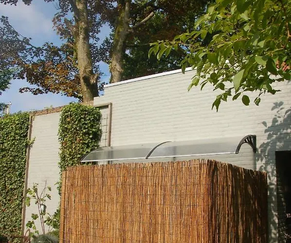 Eindhovennearby * Waalre